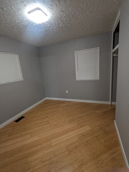 Building Photo - 7446 SE 86th Ave