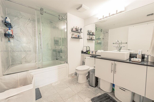 Building Photo - 31 SE 5th St