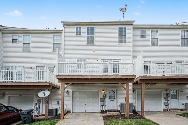 Building Photo - 15826 Marvin Rd