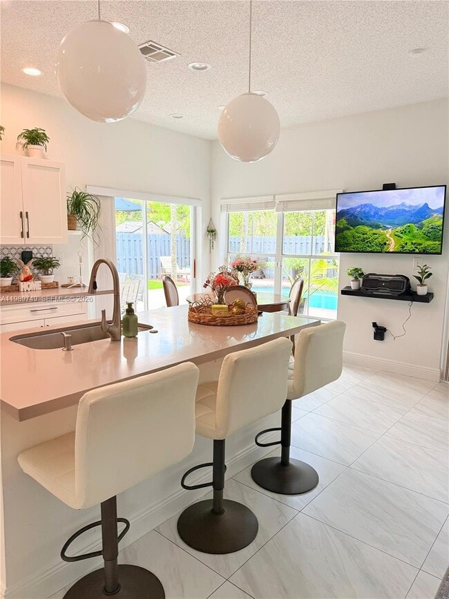 Building Photo - 4021 SW 153rd Ave