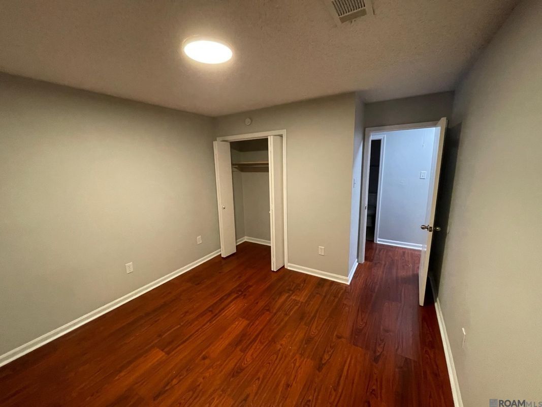 Building Photo - 5124 Brightside View Dr