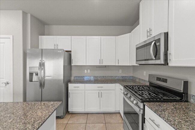 Building Photo - Spacious, Luxurious 5-Bedroom Oasis with B...