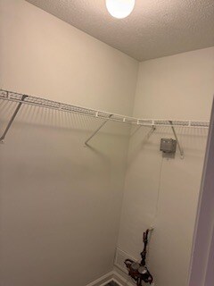 Building Photo - 10846 Tanbark Dr