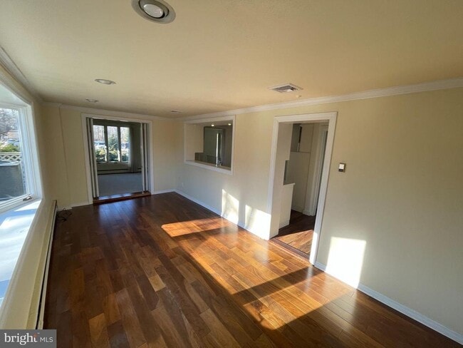 Building Photo - 1406 Park Blvd