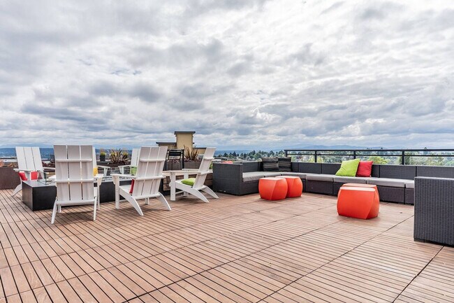 Building Photo - 1717 22nd Ave