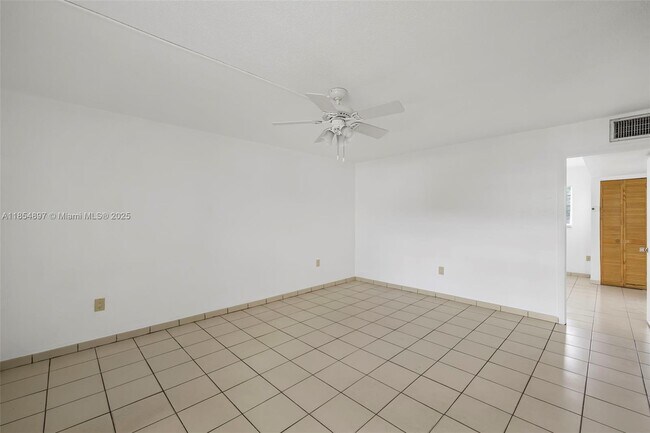Building Photo - 6270 W Flagler St