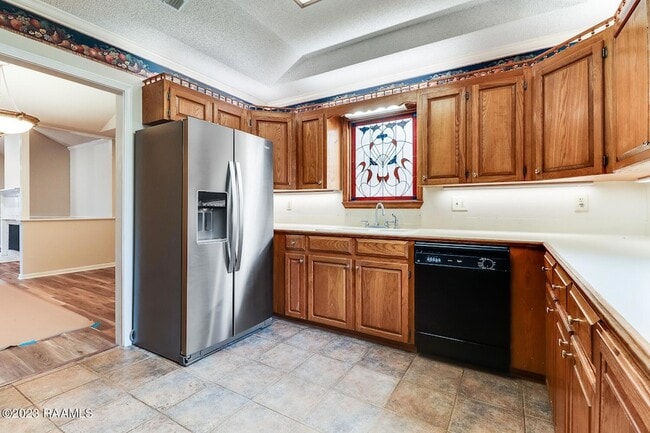 Building Photo - 101 Chateau Pl