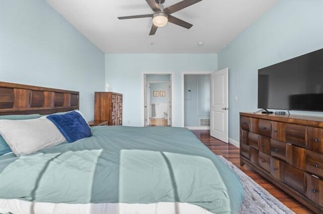 Building Photo - OLMUTK