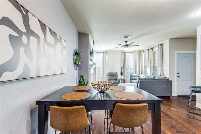 Building Photo - 4236 Riverview Dr