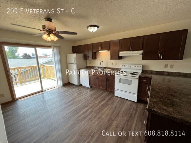 Building Photo - 209 E Veterans St