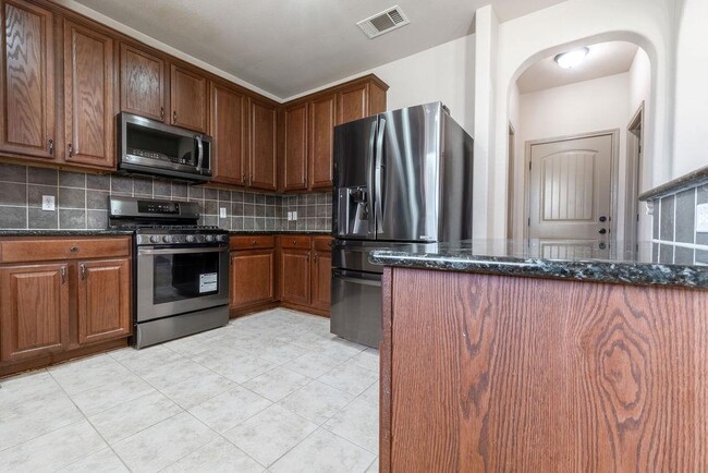 Building Photo - 1509 Greenside Dr