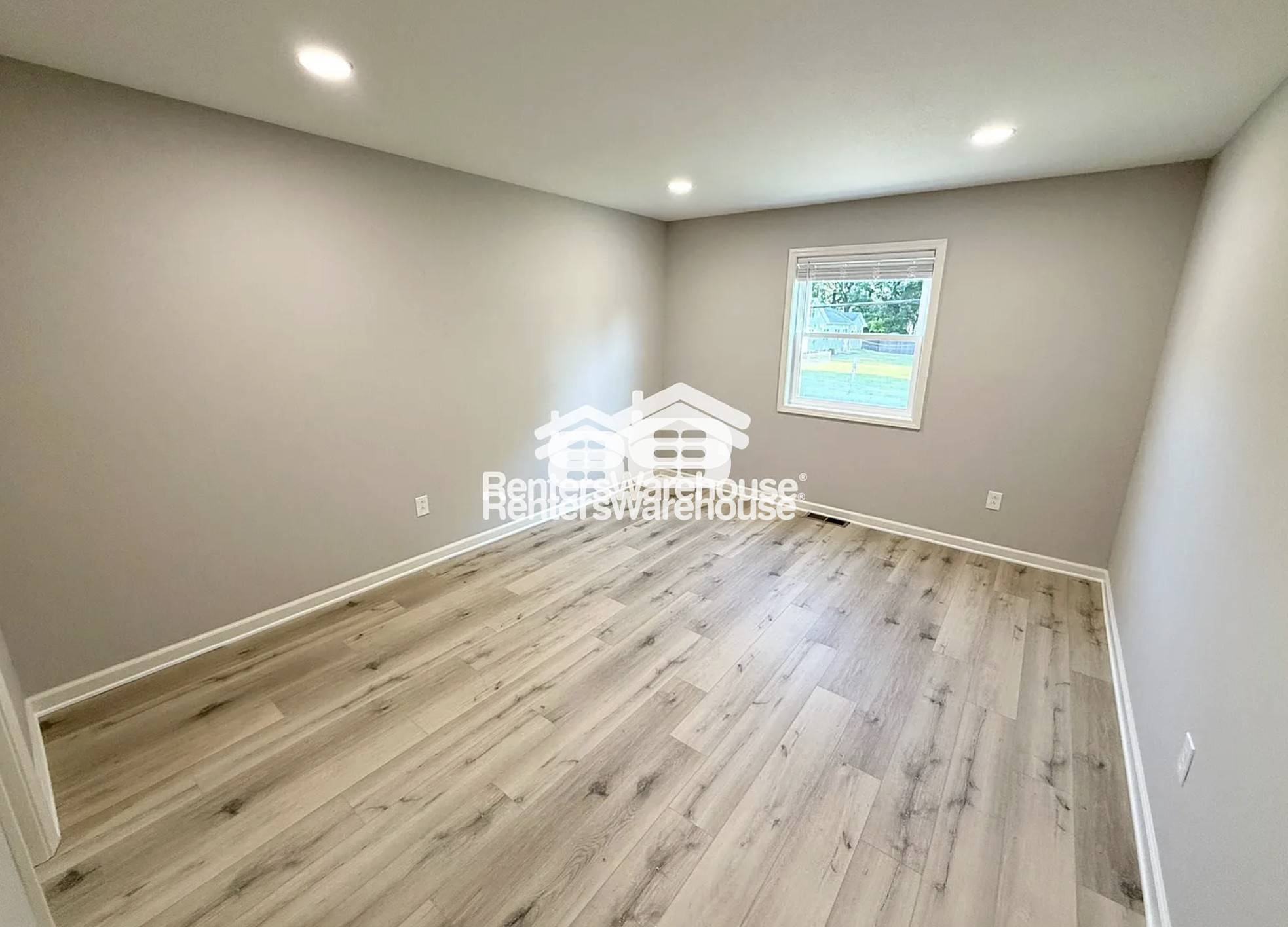 Building Photo - 7101 W 69th St