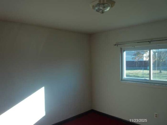 Building Photo - 16682 Eastland St