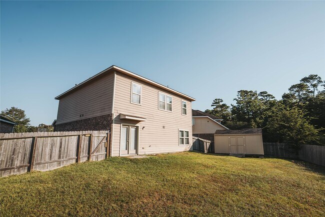 Building Photo - 16202 Augusta Oaks Court