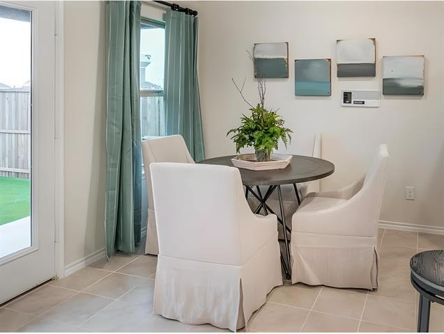 Building Photo - 1810 Aslynn Cir