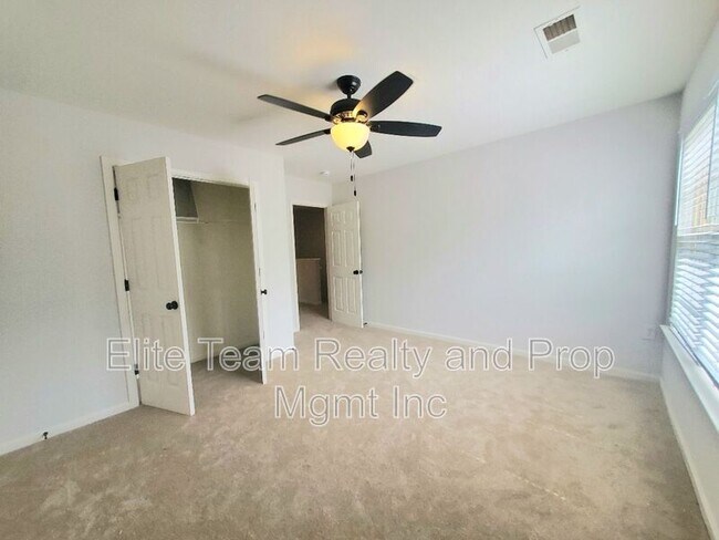 Building Photo - 5709 Kelden Walker Ln