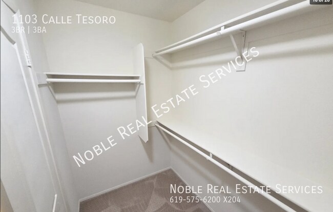 Building Photo - 1103 Calle Tesoro