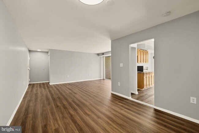 Building Photo - 5614 Bismach Dr