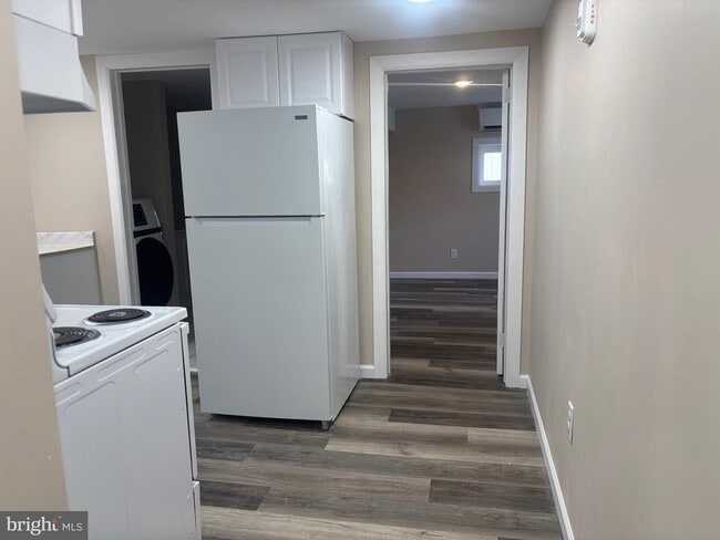 Building Photo - 14 West Ave