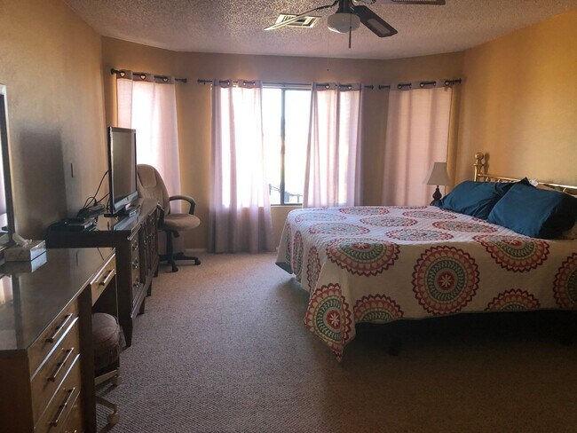 Building Photo - Manor 1485A Seasonal Rental