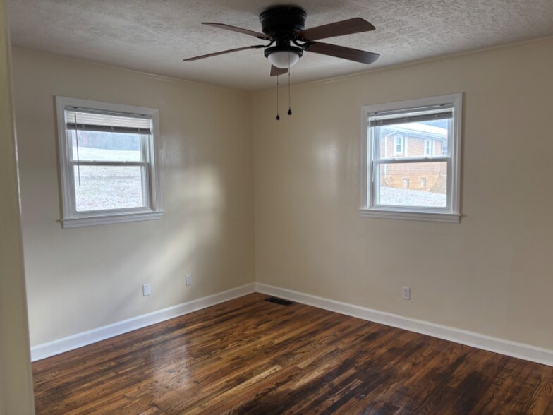 Building Photo - 1485 Milligan Hwy