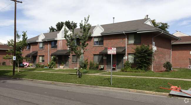 Primary Photo - South Lincoln Park Homes