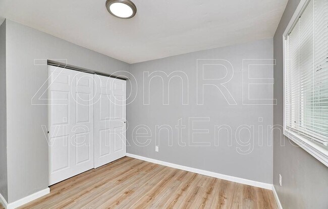 Building Photo - 7006 Shelton Ct