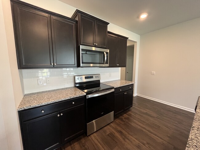 Building Photo - 108 Buttermere Wy