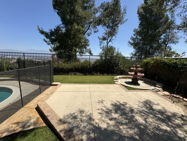 Building Photo - Beautiful 4 bed, 3 bath Chino Hills Pool home with incredible city views