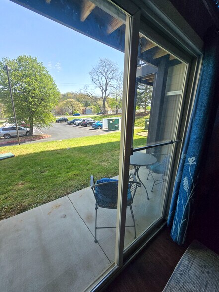Building Photo - 1336 Hunters Rd