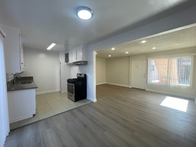 Building Photo - 19401 Haynes St