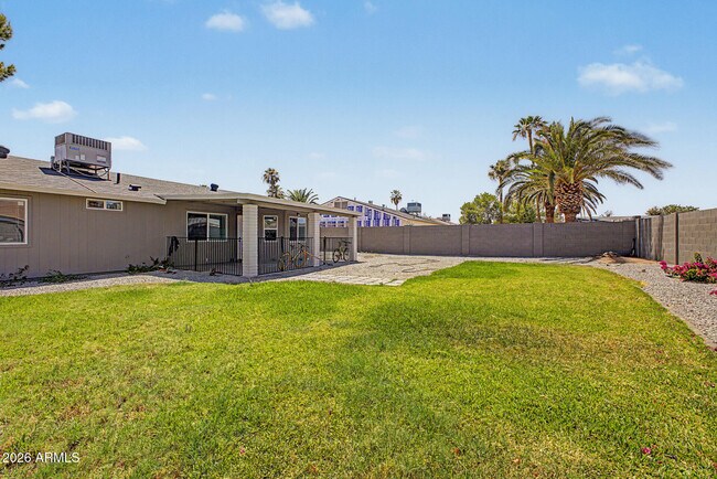 Building Photo - 3524 E Angela Dr