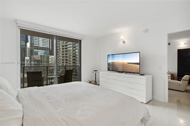 Building Photo - 31 SE 6th St