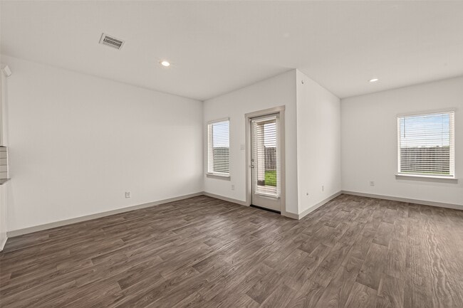 Building Photo - 6903 Green Embers Ln
