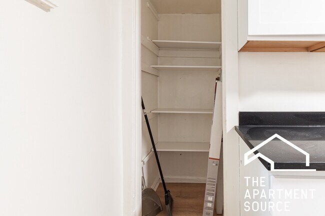 Building Photo - 4112 N Broadway