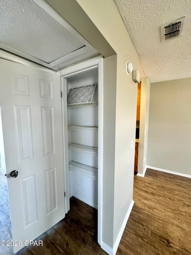 Building Photo - 7718 FL-22