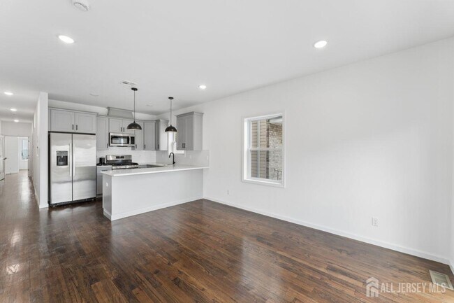 Building Photo - 914 Bergen St