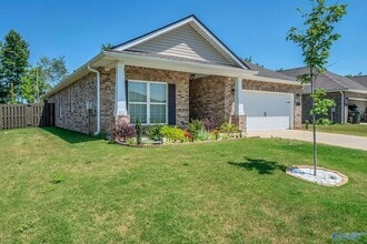 Building Photo - 147 Ivy Vine Dr