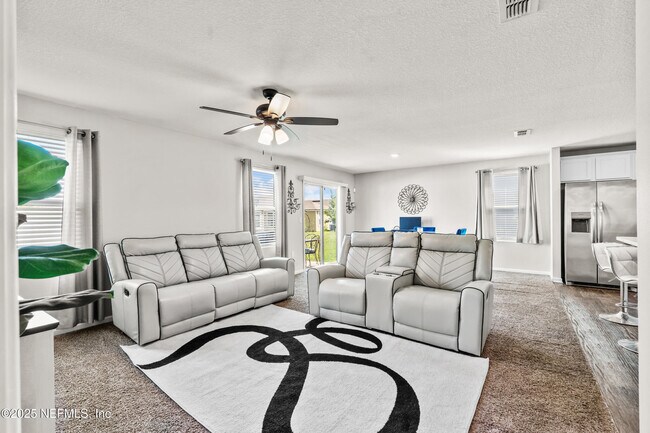 Building Photo - 15735 Palfrey Chase Dr