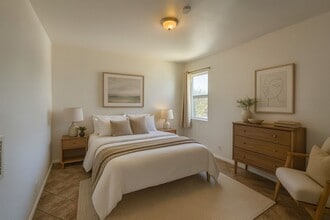 Building Photo - 2284 Kearney Ave