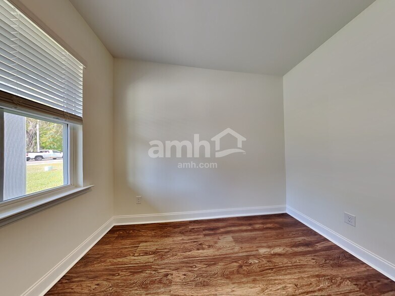 Building Photo - 1132 Alice Smalls Rd