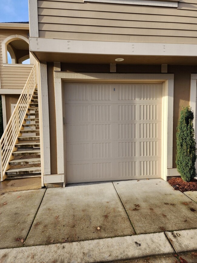 Building Photo - 11571 SW Toulouse St