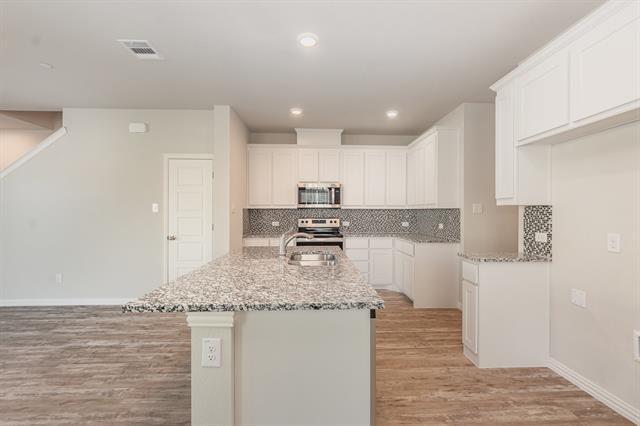 Building Photo - 3324 Solana Cir