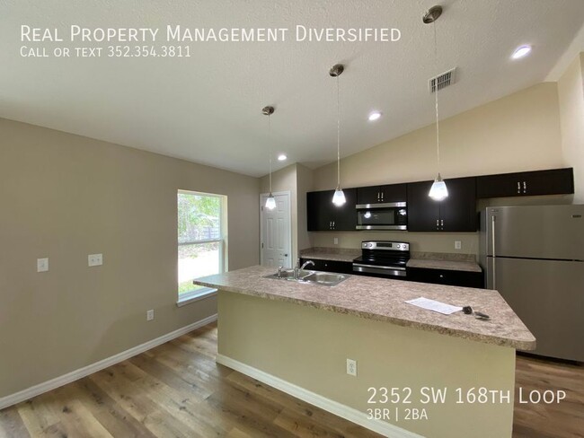 Building Photo - 2352 SW 168th Loop