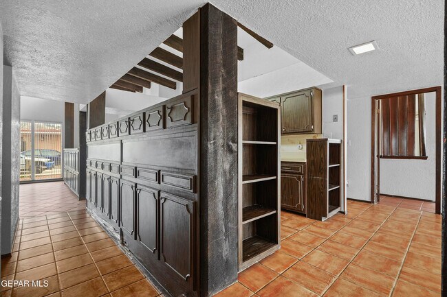 Building Photo - 8201 Big Bend Dr