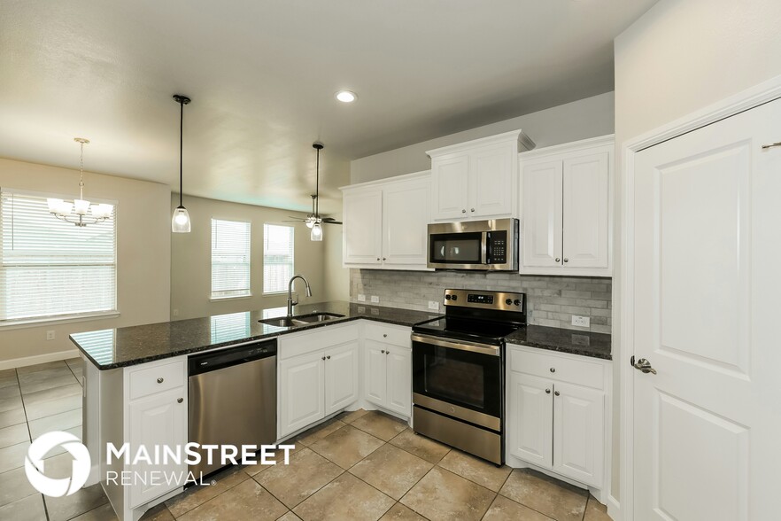 Building Photo - 2519 Sunburst Dr