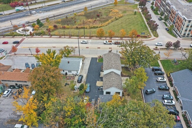 Building Photo - 9771 W 143rd St