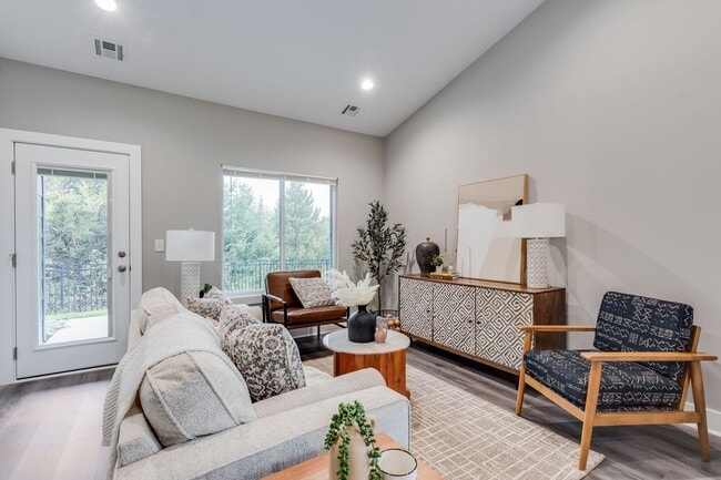 Building Photo - Falcon Falls-Maxwell Plan