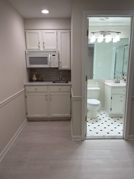 Building Photo - 2510 Heatherwood Ct