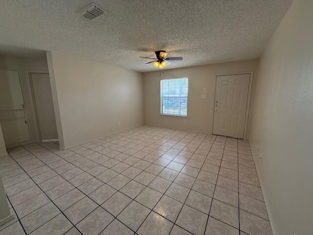 Building Photo - 1502 E San Pedro St